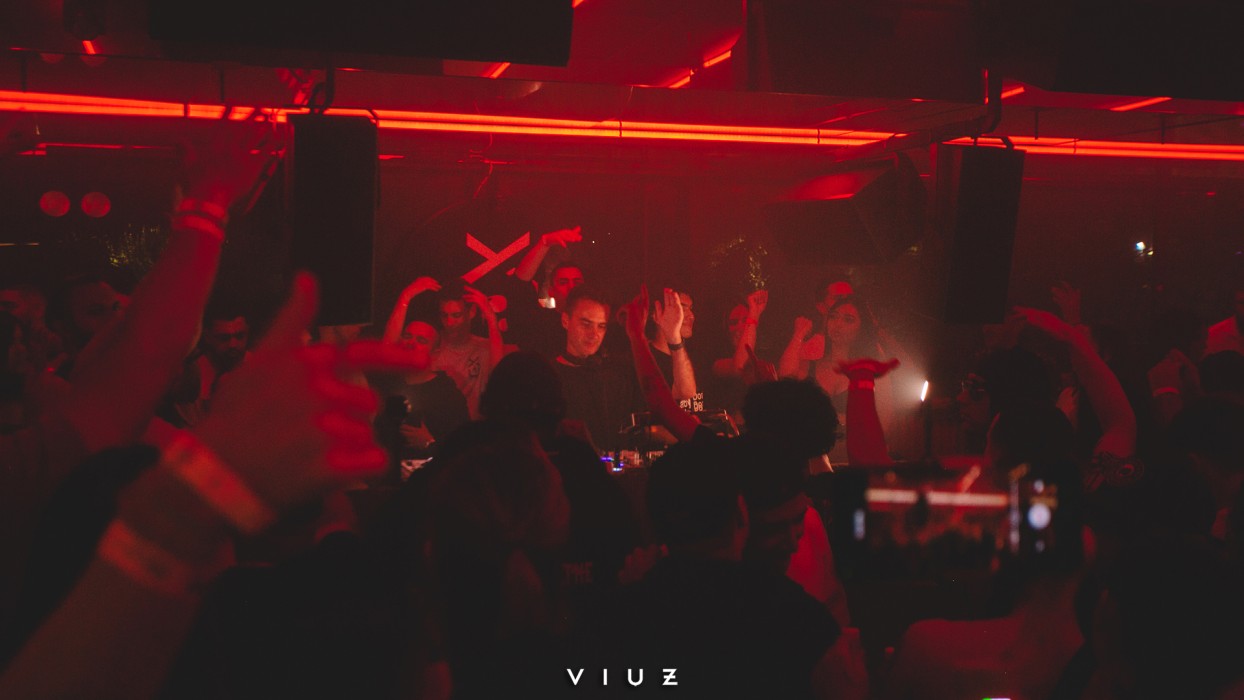 Sinisa Tamamovic Live DJ set @ Viuz Club, Medellin, Colombia